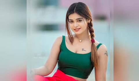 த்ரிஷா போல டாட்டூ குத்தியுள்ள தர்ஷா