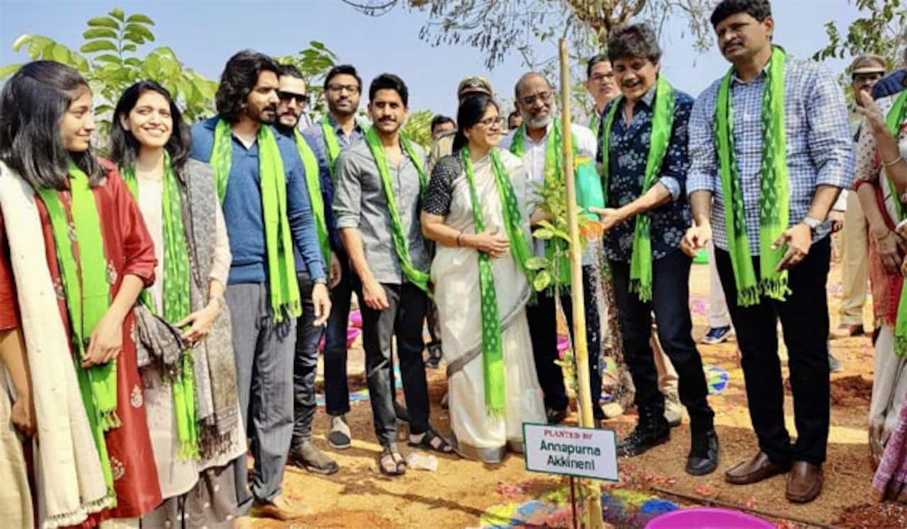 1000 ஏக்கர் நிலத்தைத் தத்தெடுத்த நாகார்ஜுனா