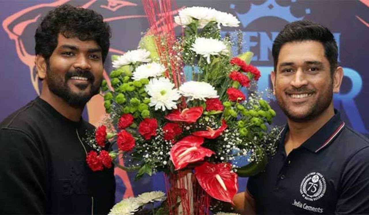 விக்னேஷ் சிவன் படத்தில் தோனி?