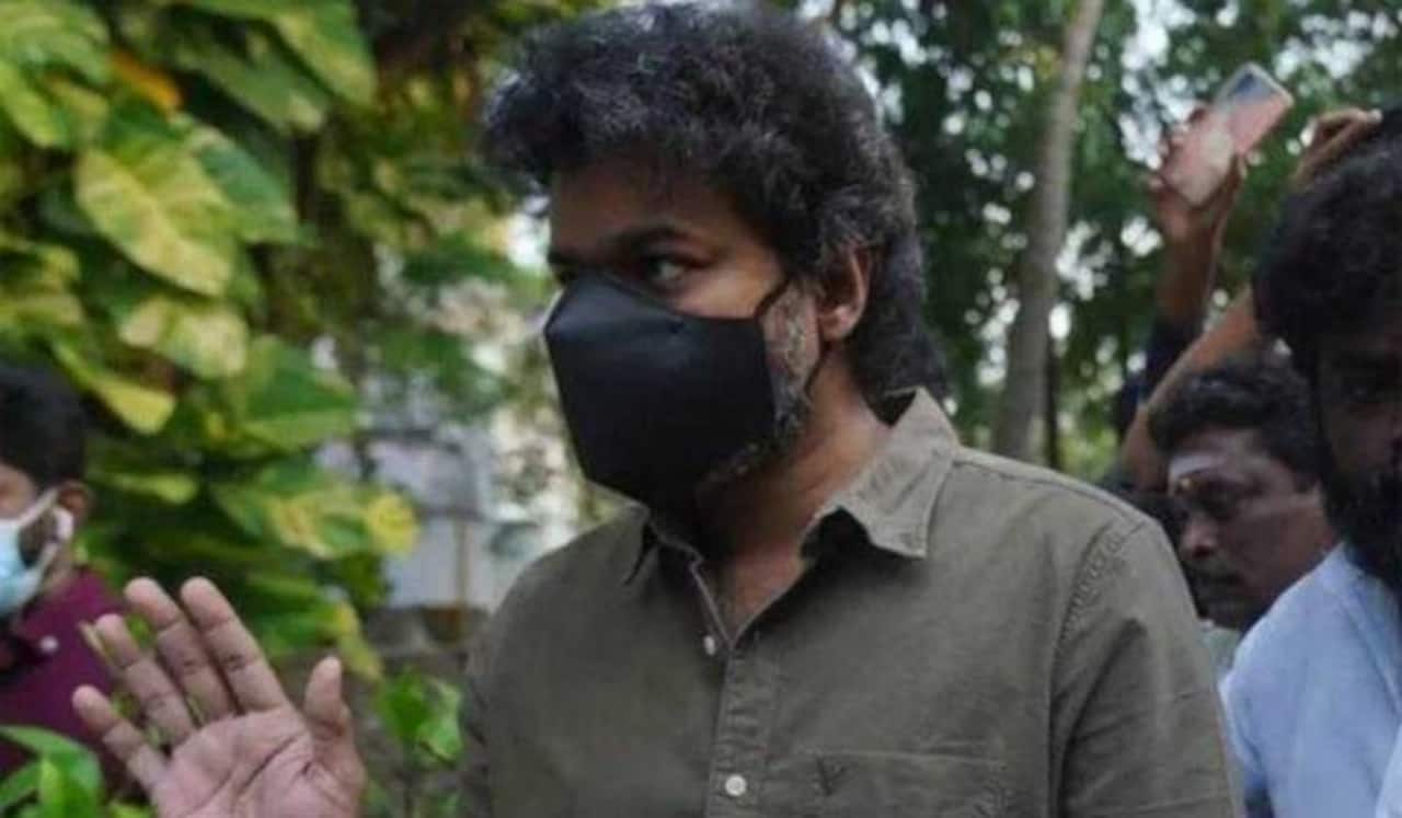 விஜய் கார் இன்சூரன்ஸ் செய்யப்பட்டது : ஆதாரம் வெளியானது
