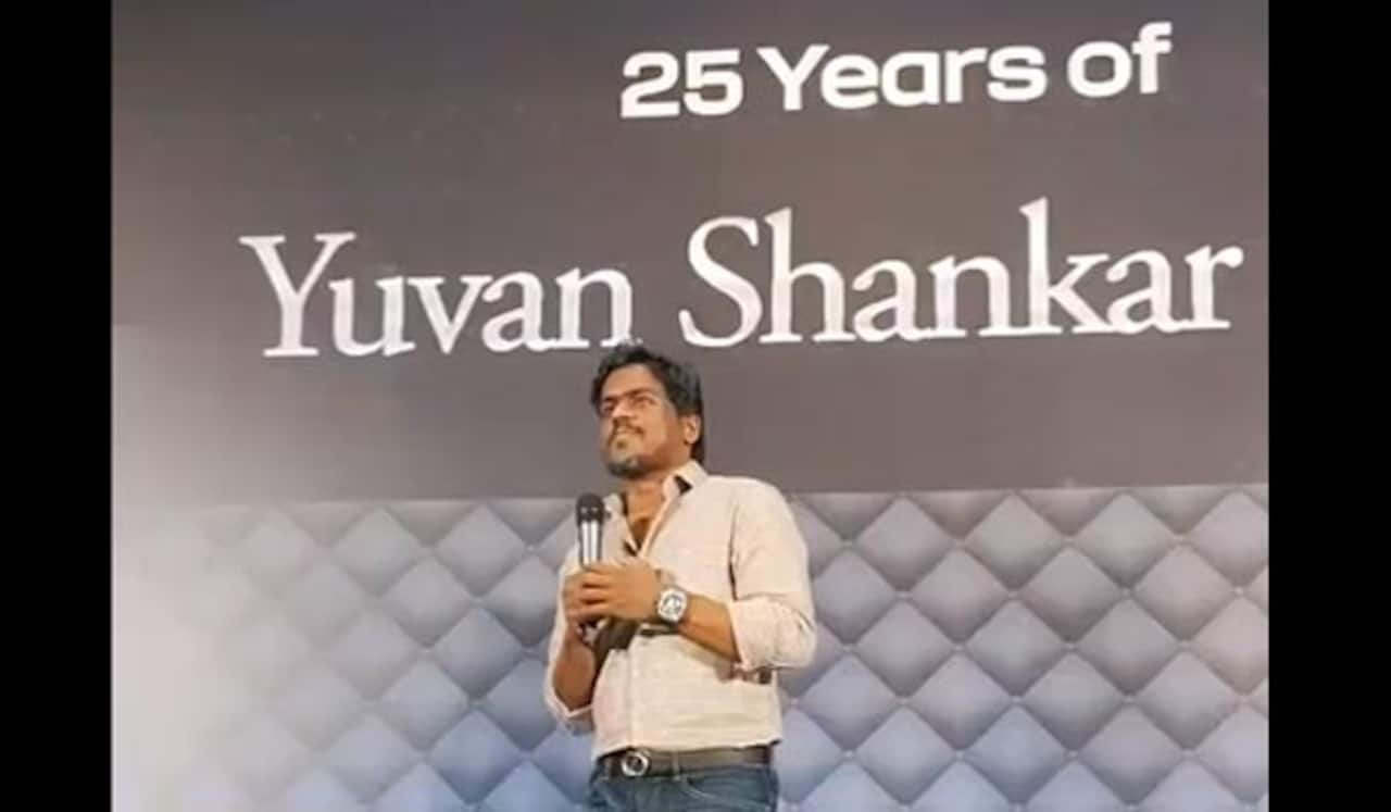 விஜய் மகன் சஞ்சய் யுவனின் தீவிர ரசிகர் - யுவனே சொன்ன தகவல்