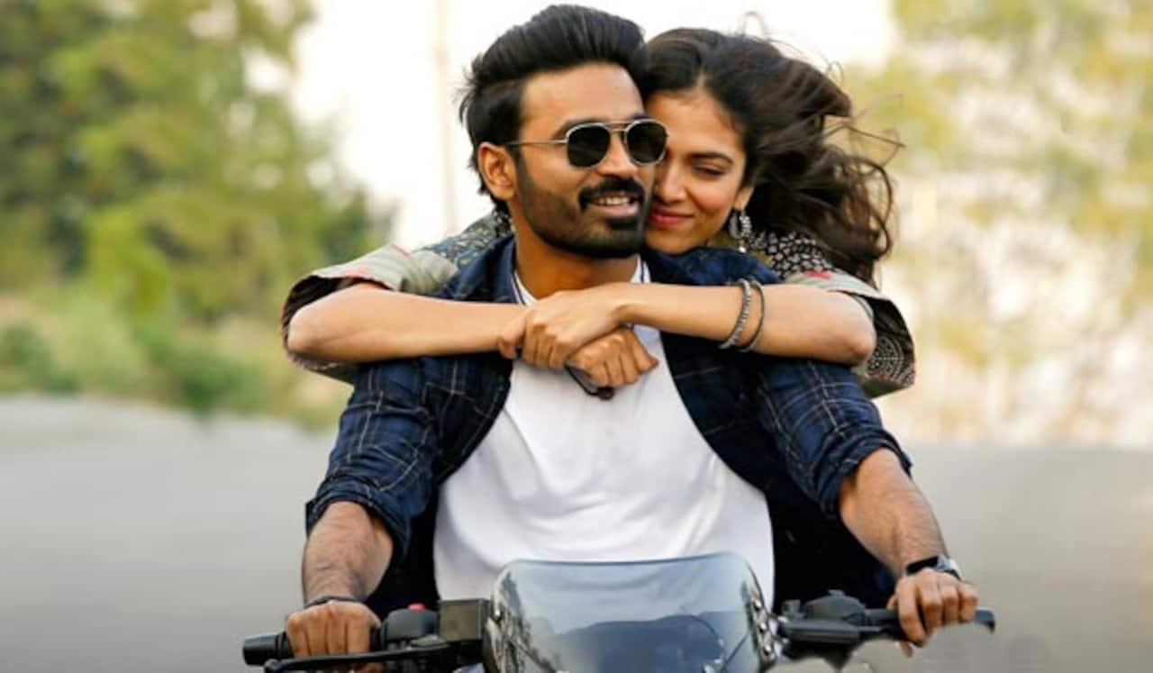 மாறனில் பத்திரிகை நிருபராக தனுஷ்