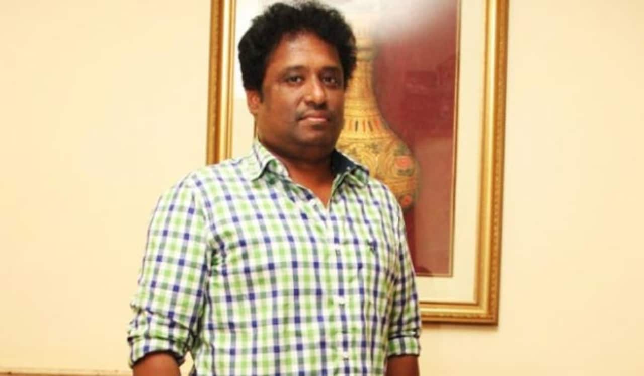 தயாரிப்பாளர் எல்ரெட் குமார் வீட்டில் 2வது நாளாக வருமானவரி அதிகாரிகள் சோதனை
