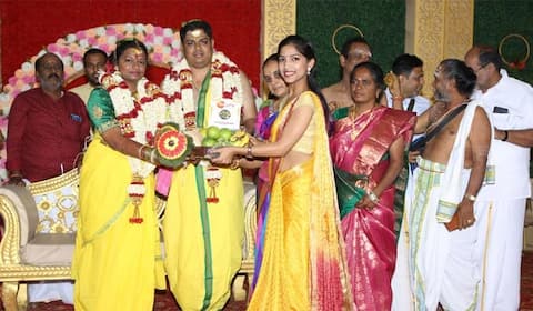 ஜீ தமிழில் கோலாகலமான ‛மெகா திருமண வைபவம்