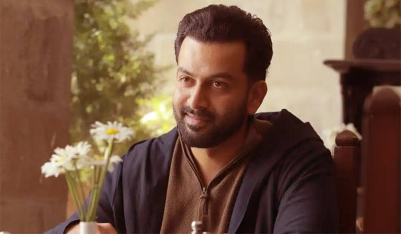 பிரபாஸுக்கு வில்லனாகும் பிரத்விராஜ் ?