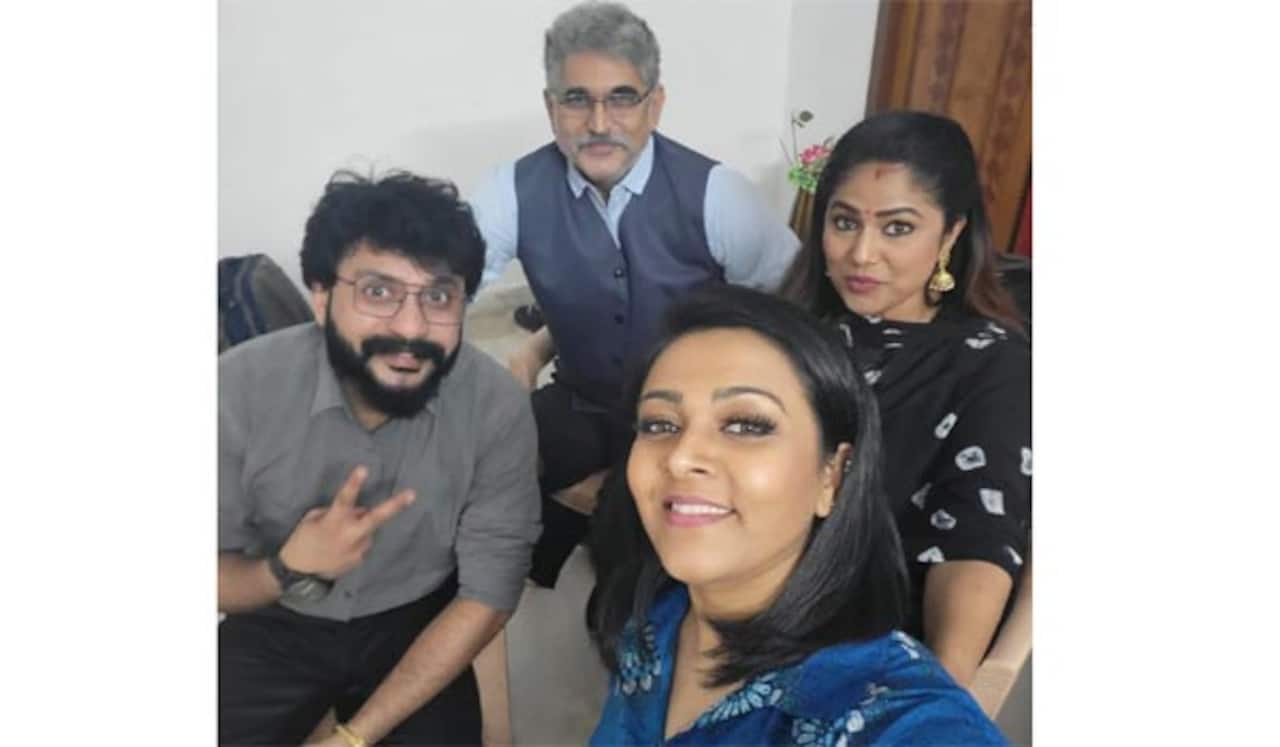 குஷ்பு சீரியலில் ரீ என்ட்ரி கொடுக்கும் வில்லி நடிகை
