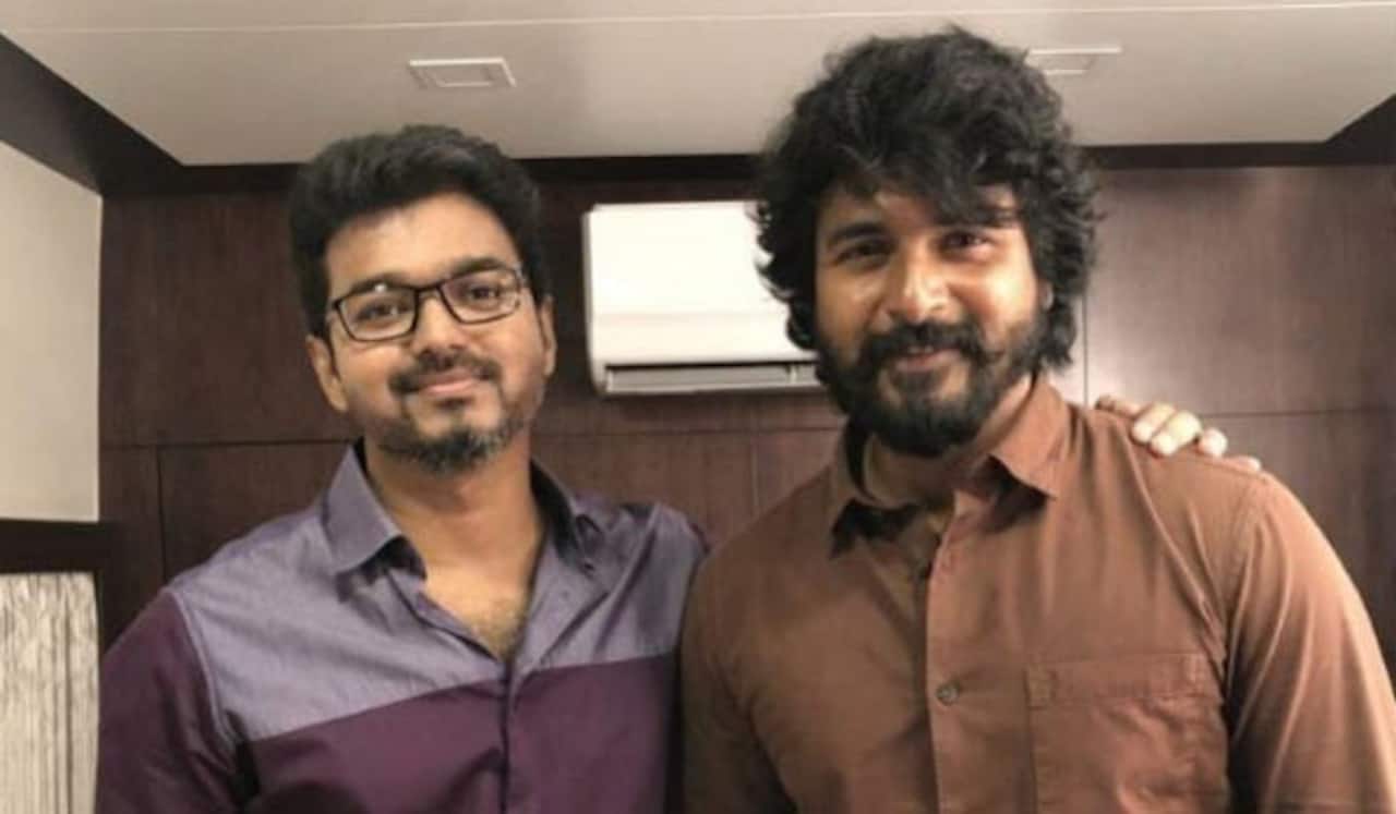 சிவகார்த்திகேயனை பாராட்டிய விஜய்