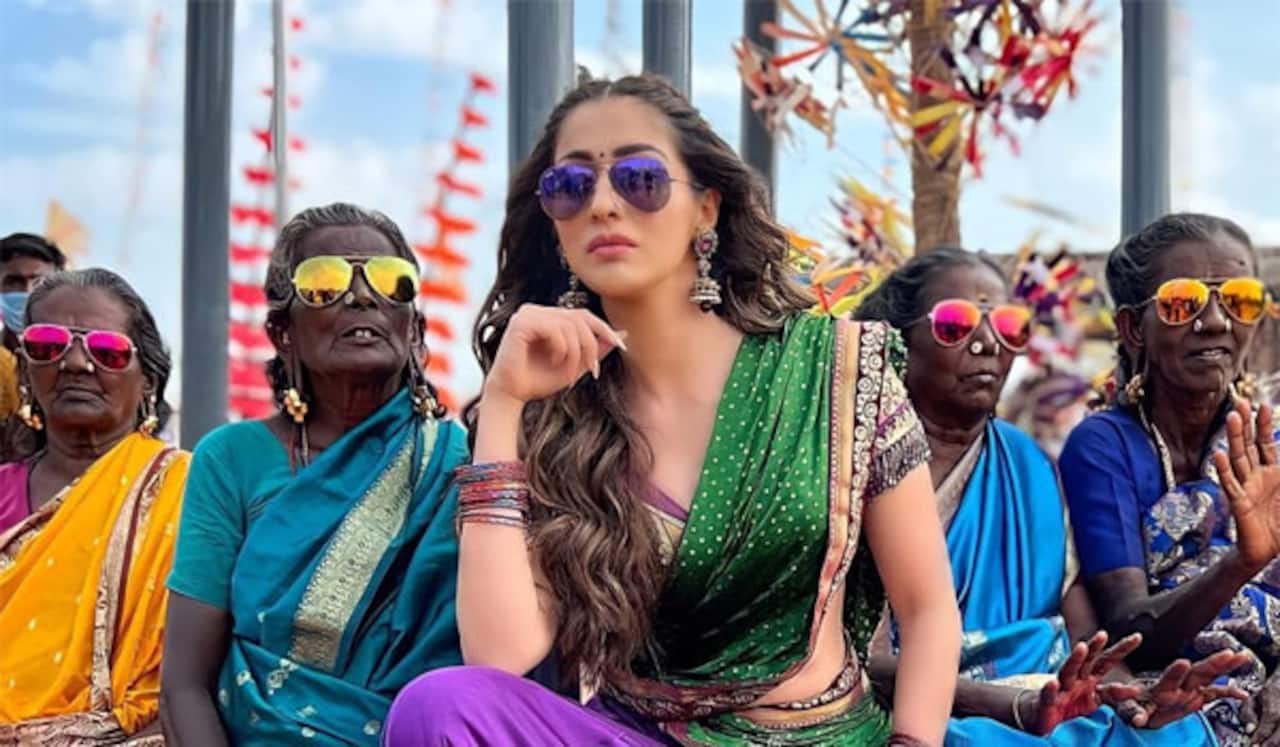 லெஜெண்ட் படத்தில் குத்தாட்டம் போடும் ராய் லட்சுமி