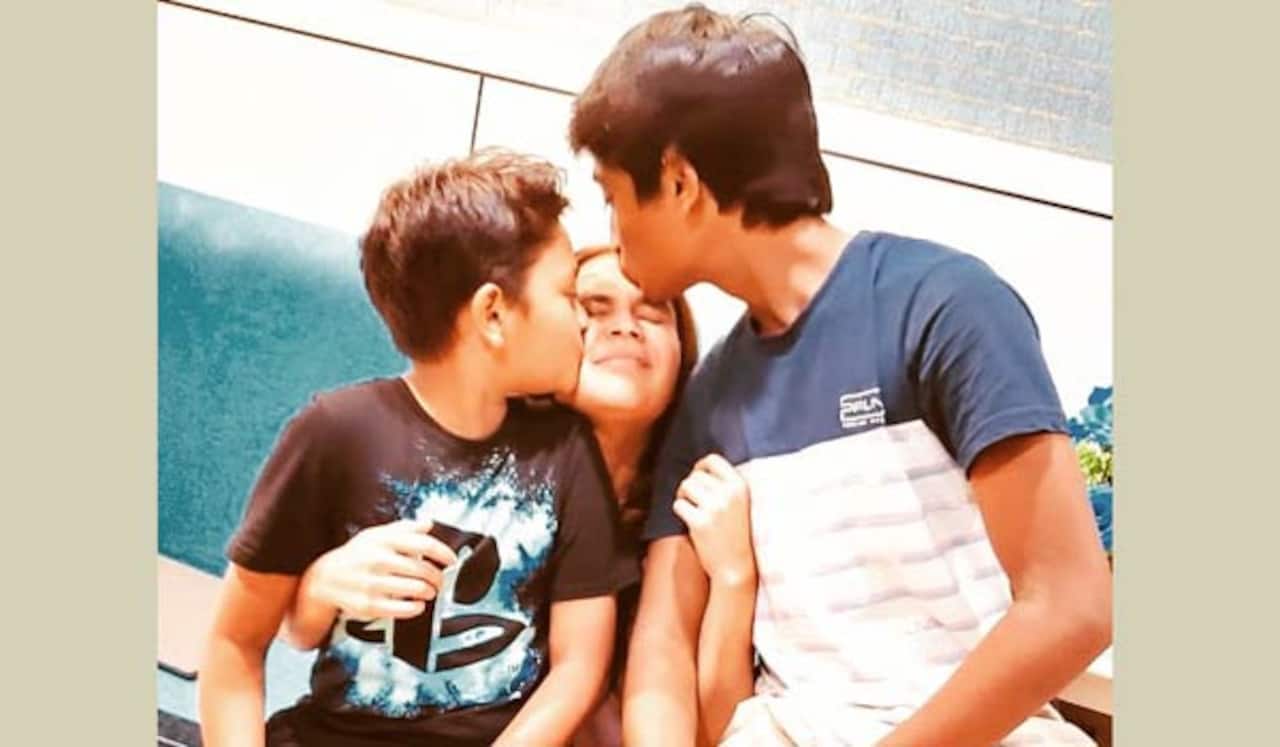 மகன்கள் அன்பு - ஐஸ்வர்யா நெகிழ்ச்சி