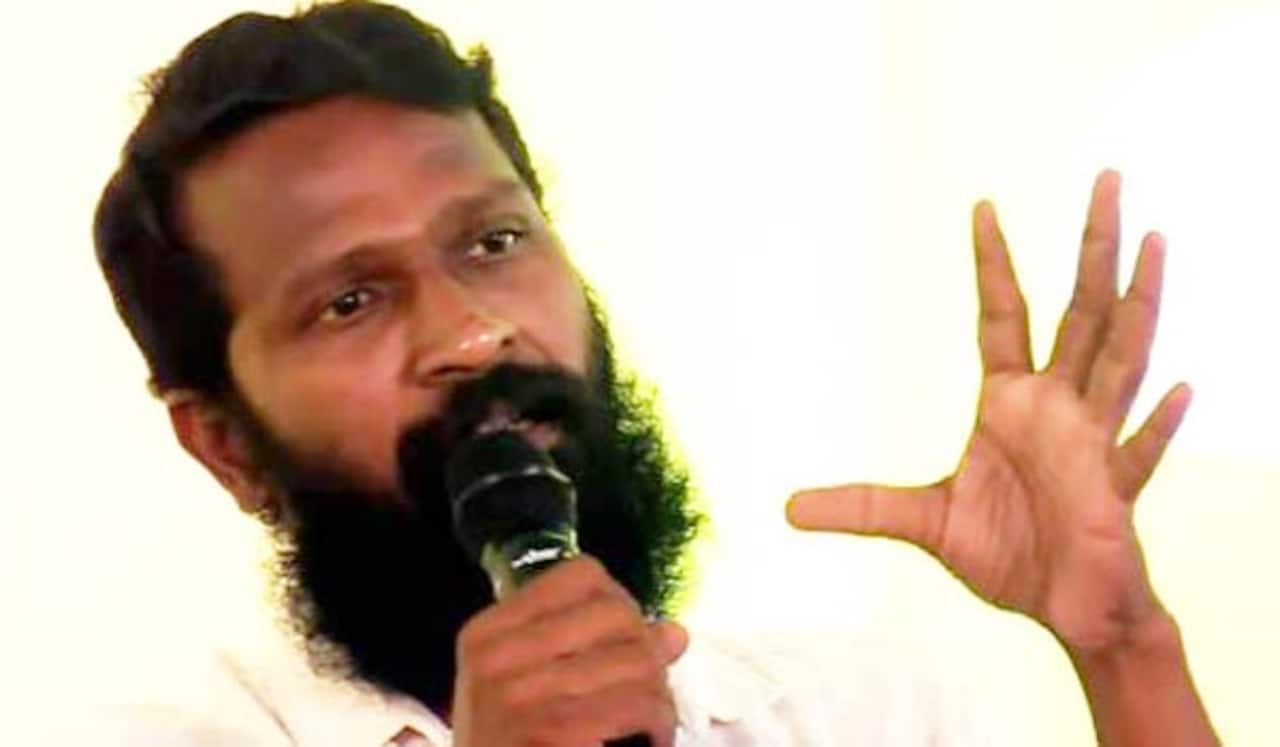 ஹாலிவுட் படங்களுடன் போட்டியிட கட்டாயப்படுத்துகிறார்கள்: வெற்றிமாறன்