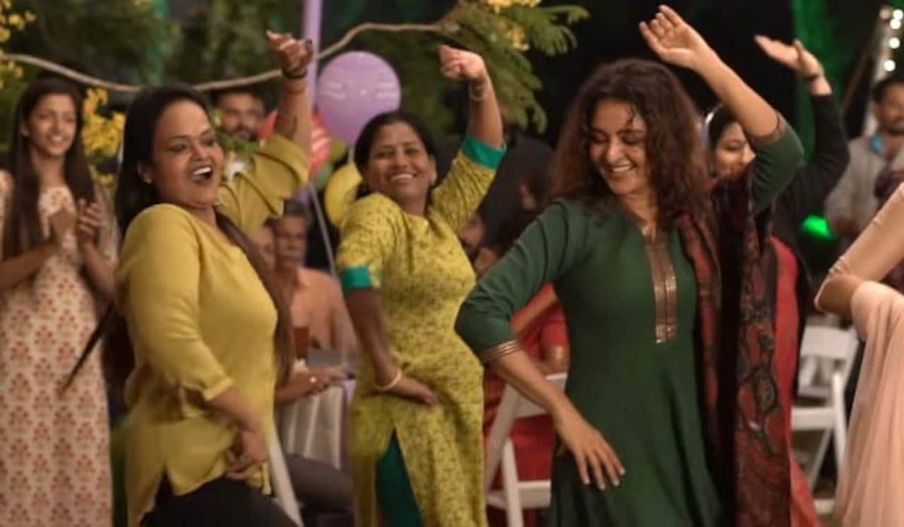 24 வருடம் கழித்து மஞ்சு வாரியருக்கு கலா மாஸ்டர் கொடுத்த கிப்ட்