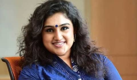 புத்த மதத்தை பின்பற்றும் வனிதா