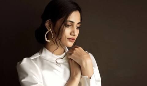 இலங்கை நிலை : லாஸ்லியா வேதனை