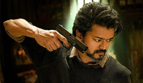 வேண்டுமென்றே வசனம் வைக்கிறாரா நடிகர் விஜய் - படத்தை ஓட வைக்க டெக்னிக்கா?