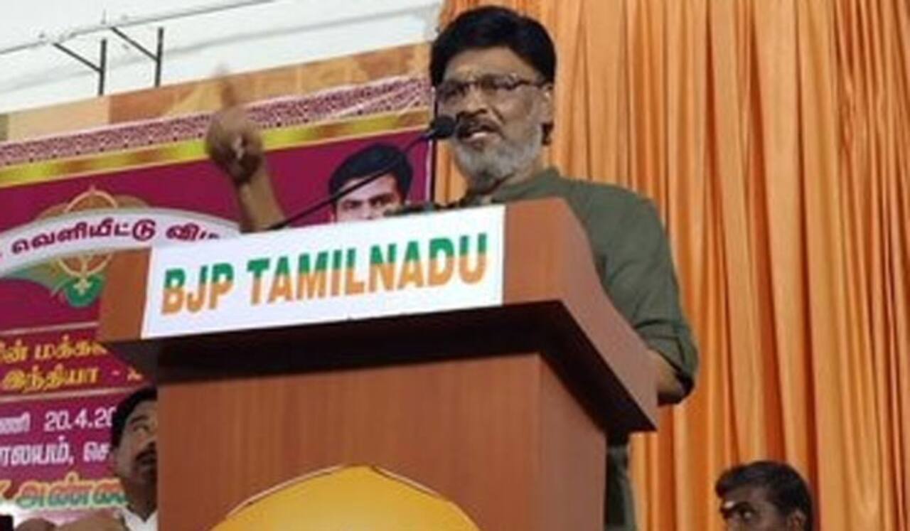 பிரதமரை விமர்சிப்பவர்கள் குறை பிரசவத்தில் பிறந்தவர்கள் : பாக்யராஜ் தாக்கு