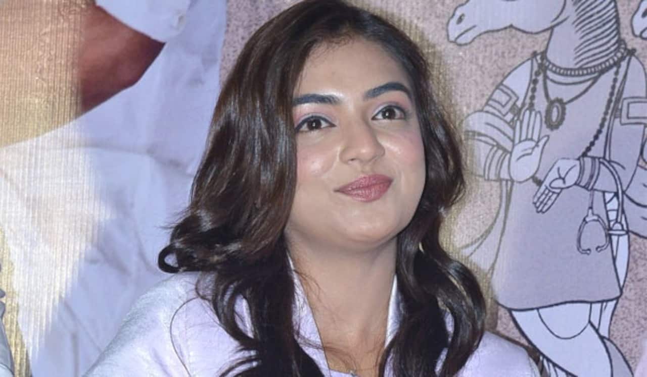 முஸ்லிம் பெண் கிறிஸ்தவ வேடத்தில் நடித்தது ஏன்? நஸ்ரியா கொடுத்த பதில்