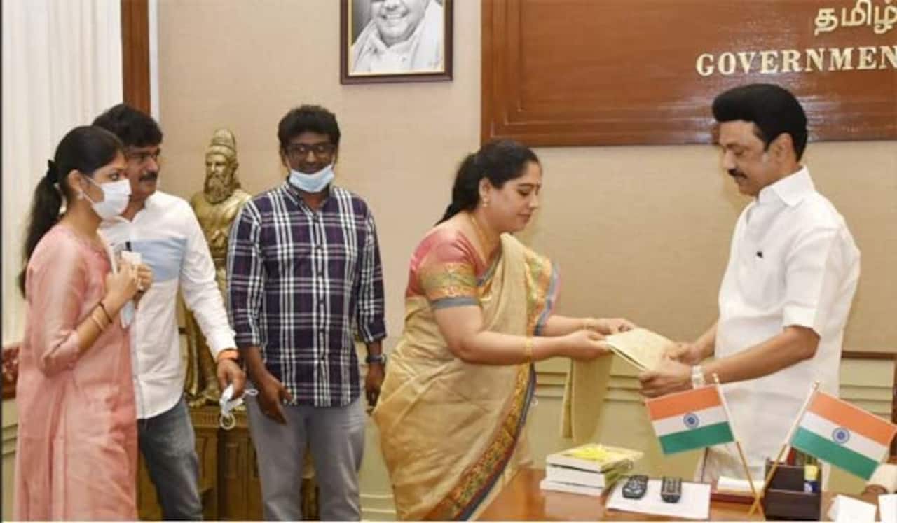 தெருவுக்கு விவேக் பெயர்: முதல்வரிடம் கோரிக்கை
