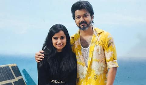 விஜய்யுடன் போட்டோ : ஷிவாங்கி செம ஹாப்பி