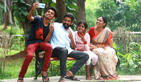 மலையாள விக்ருதி தான் தமிழில் பயணிகள் கவனிக்கவும் : இயக்குனர் தகவல்