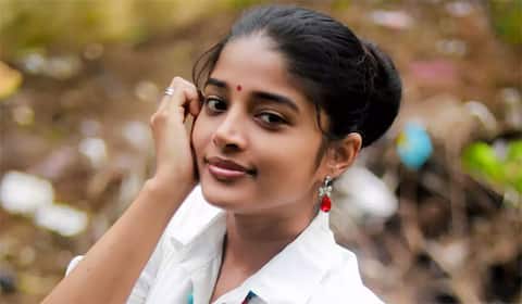 தமிழ், மலையாளத்தில் பிசியான ஷீலா ராஜ்குமார்