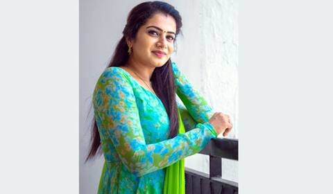 என்ன சொல்கிறார் சூப்பர் குயின் பார்வதி