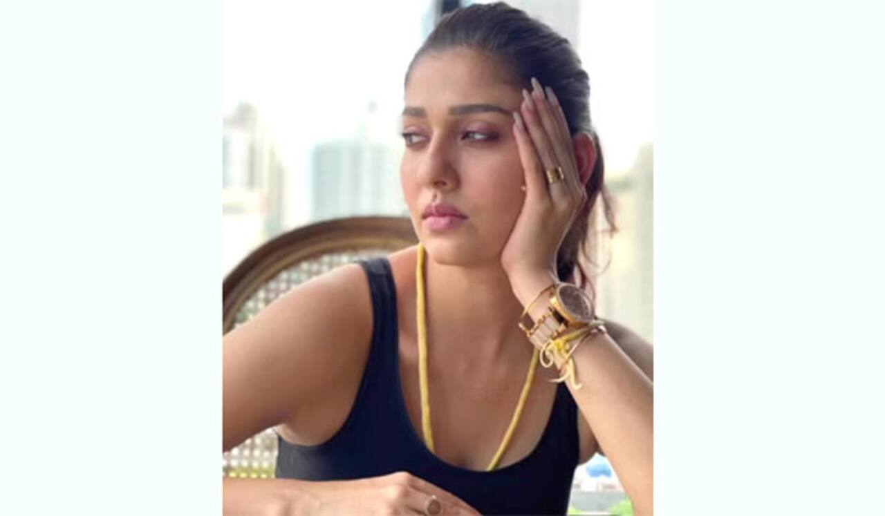 புதுத் தாலியை மறைக்காத நயன்தாரா