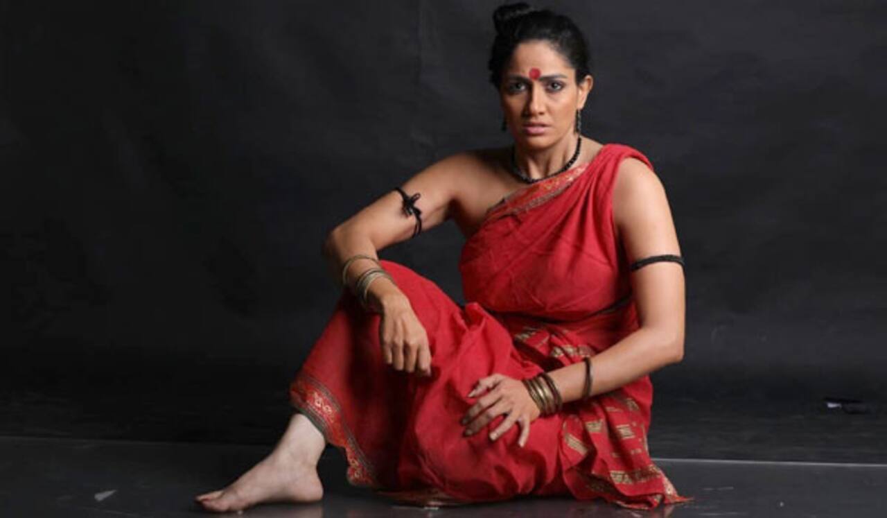 பிஸியான கோமல் சர்மா