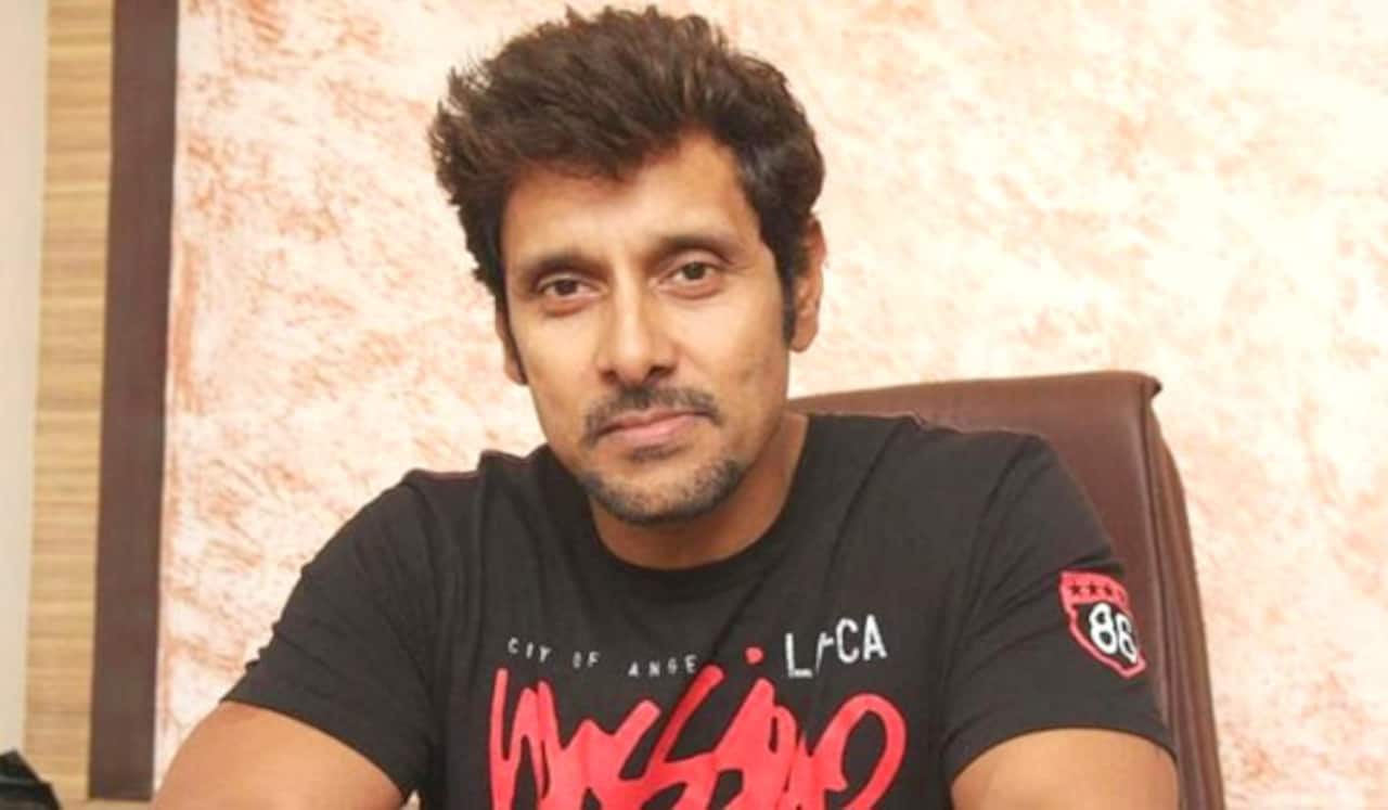 மருத்துவமனையிலிருந்து நடிகர் விக்ரம் வீடு திரும்பினார்