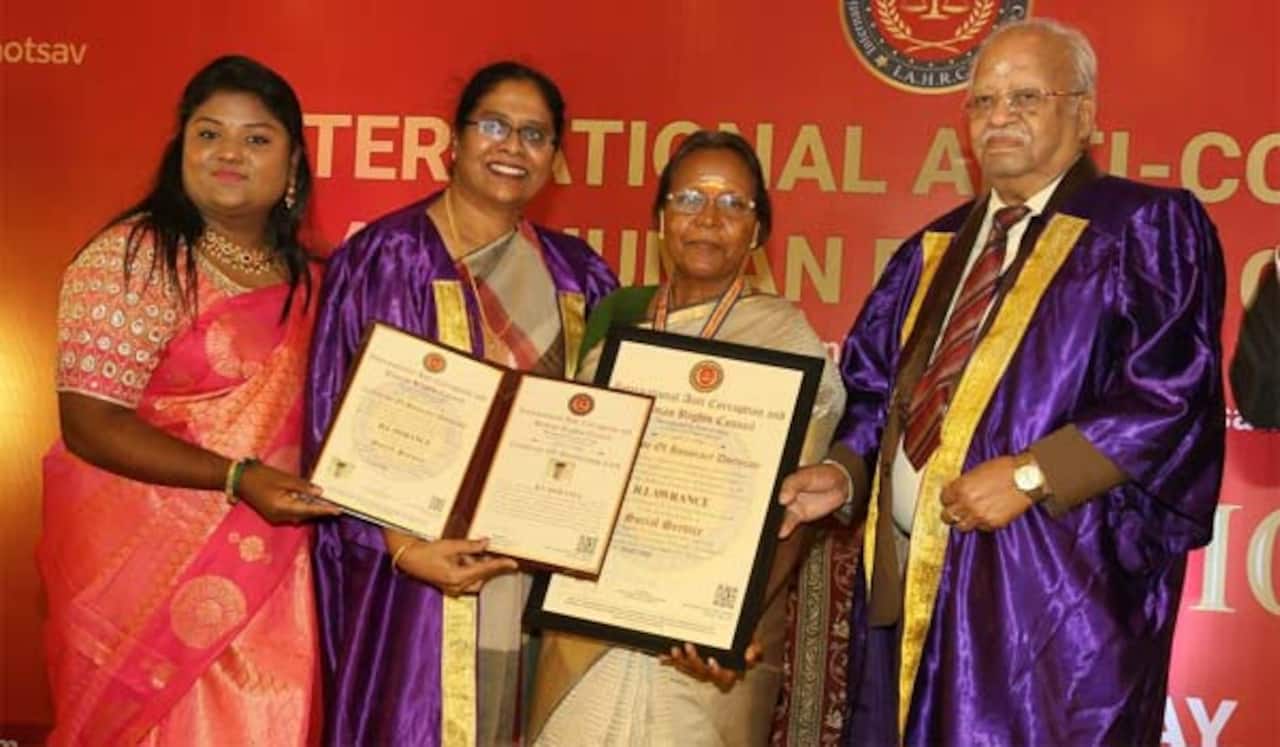 ராகவா லாரன்ஸின் சமூக சேவைக்கு கிடைத்த டாக்டர் பட்டம்!