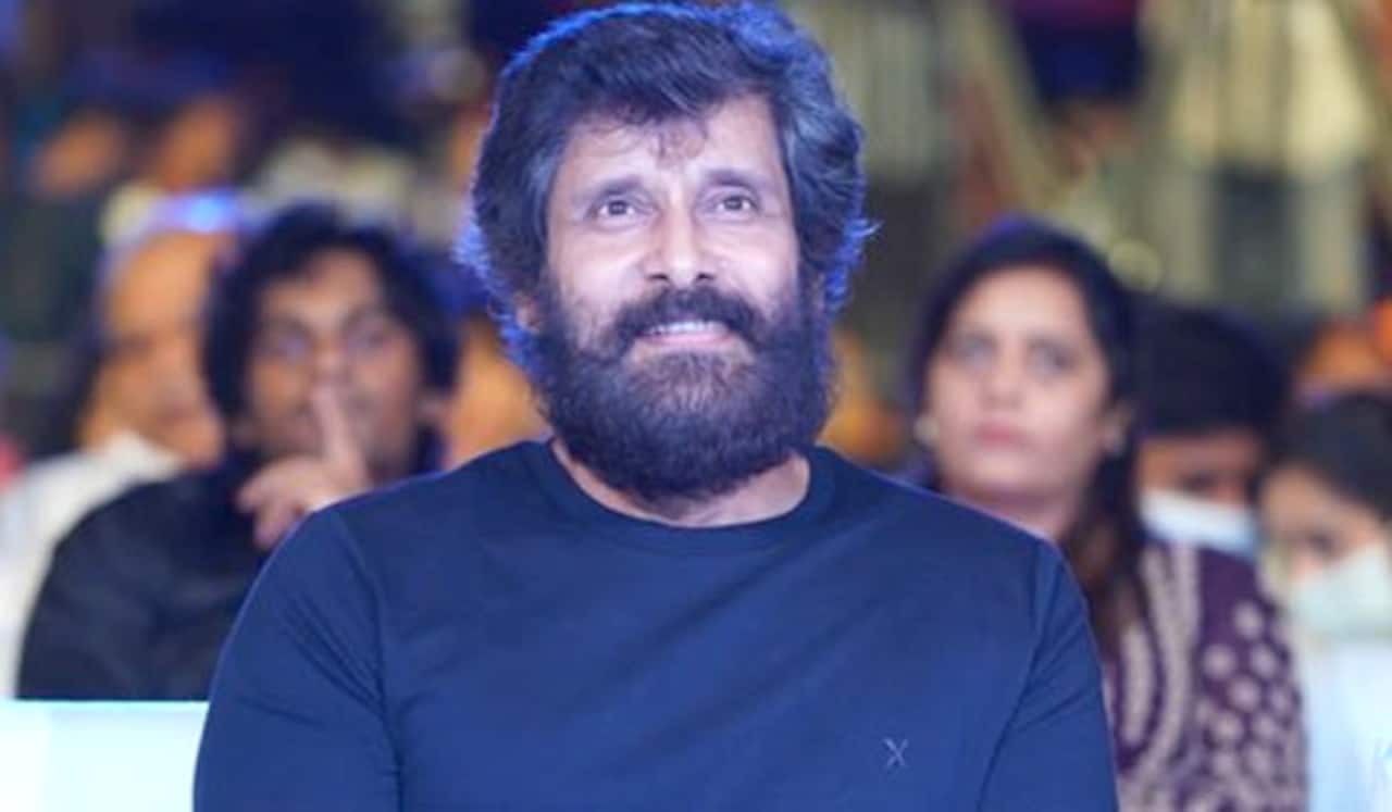 சிகிச்சைக்கு பின் ‛கோப்ரா இசை வெளியீட்டில் பங்கேற்ற நடிகர் விக்ரம்