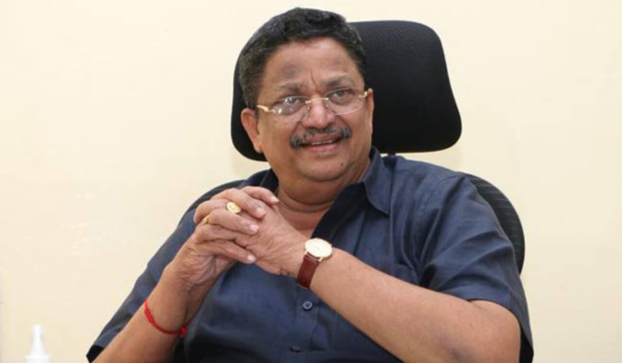 இயக்குனர்கள், ஹீரோக்கள் சம்பள உயர்வால் சிக்கல்: ஆகஸ்ட் 1ம் தேதி முதல் தெலுங்கு சினிமா ஸ்டிரைக்