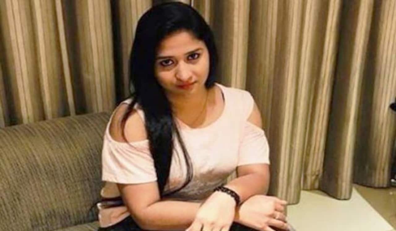 போதையில் அலம்பல் : மலையாள நடிகை காதலனுடன் கைது