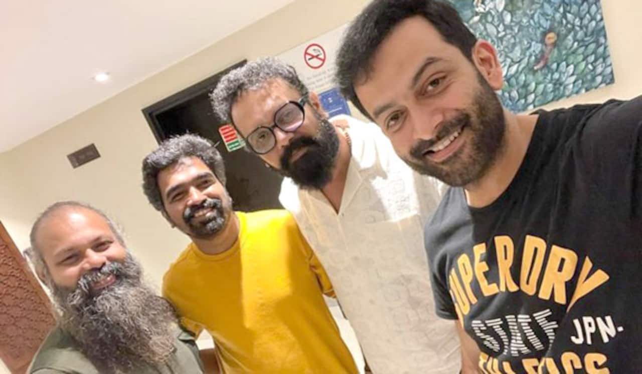 பிரித்விராஜ் படத்தில் இணைந்த ‛கேஜிஎப் இசையமைப்பாளர்
