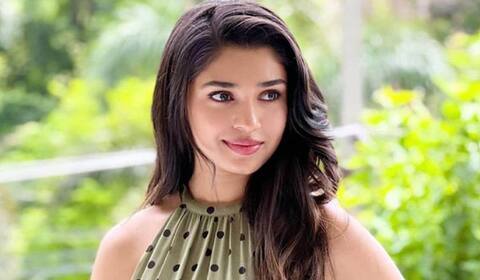 பாலிவுட் படங்களை புறக்கணிக்கும் கிரித்தி ஷெட்டி