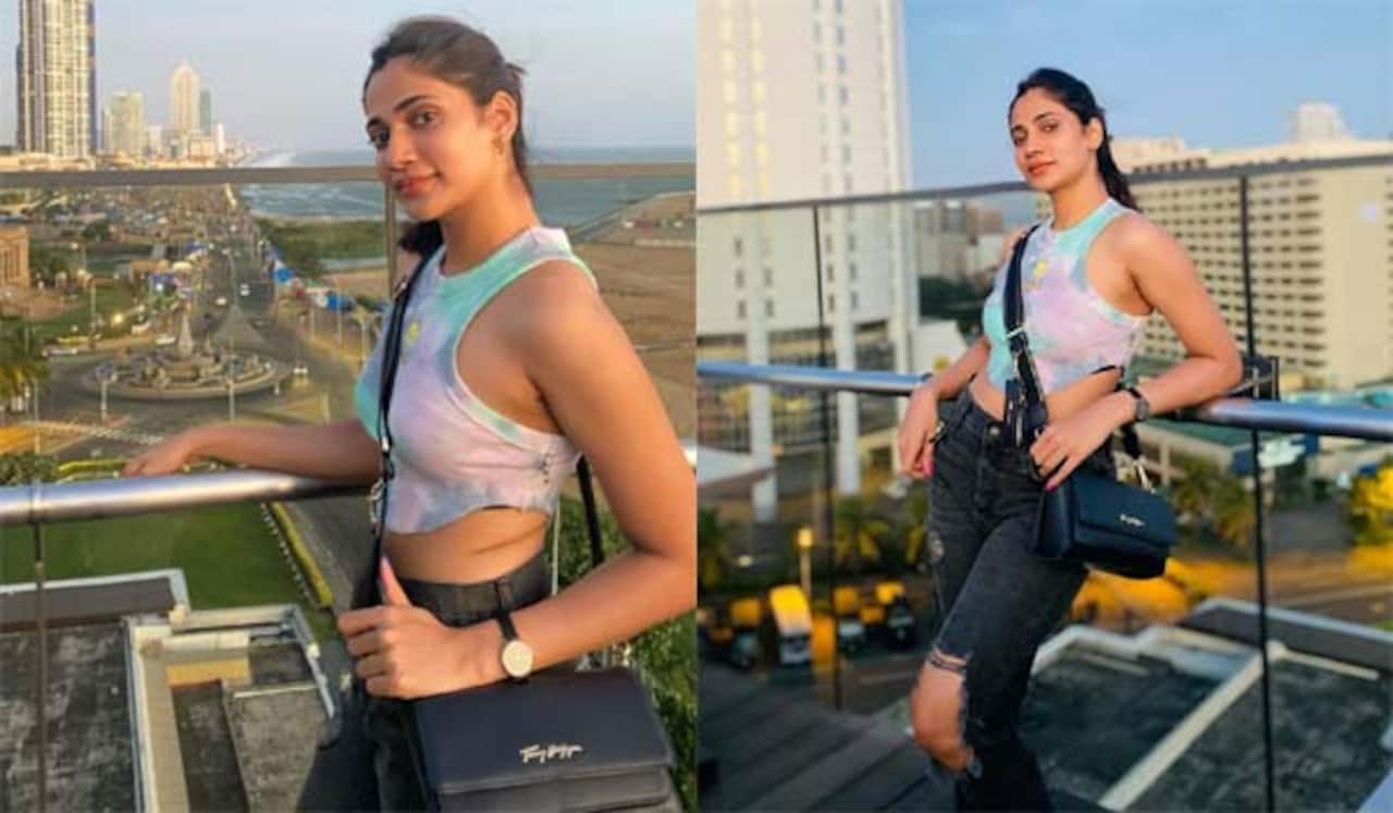 கவர்ச்சிக்கு மாறிய லாஸ்லியா!