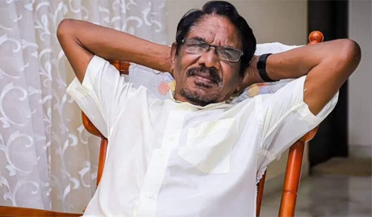 பாரதிராஜா நலமாக உள்ளார் : உதவியாளர் தகவல்