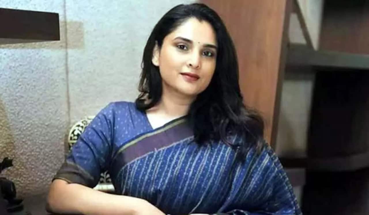 தயாரிப்பாளர் ஆன ரம்யா