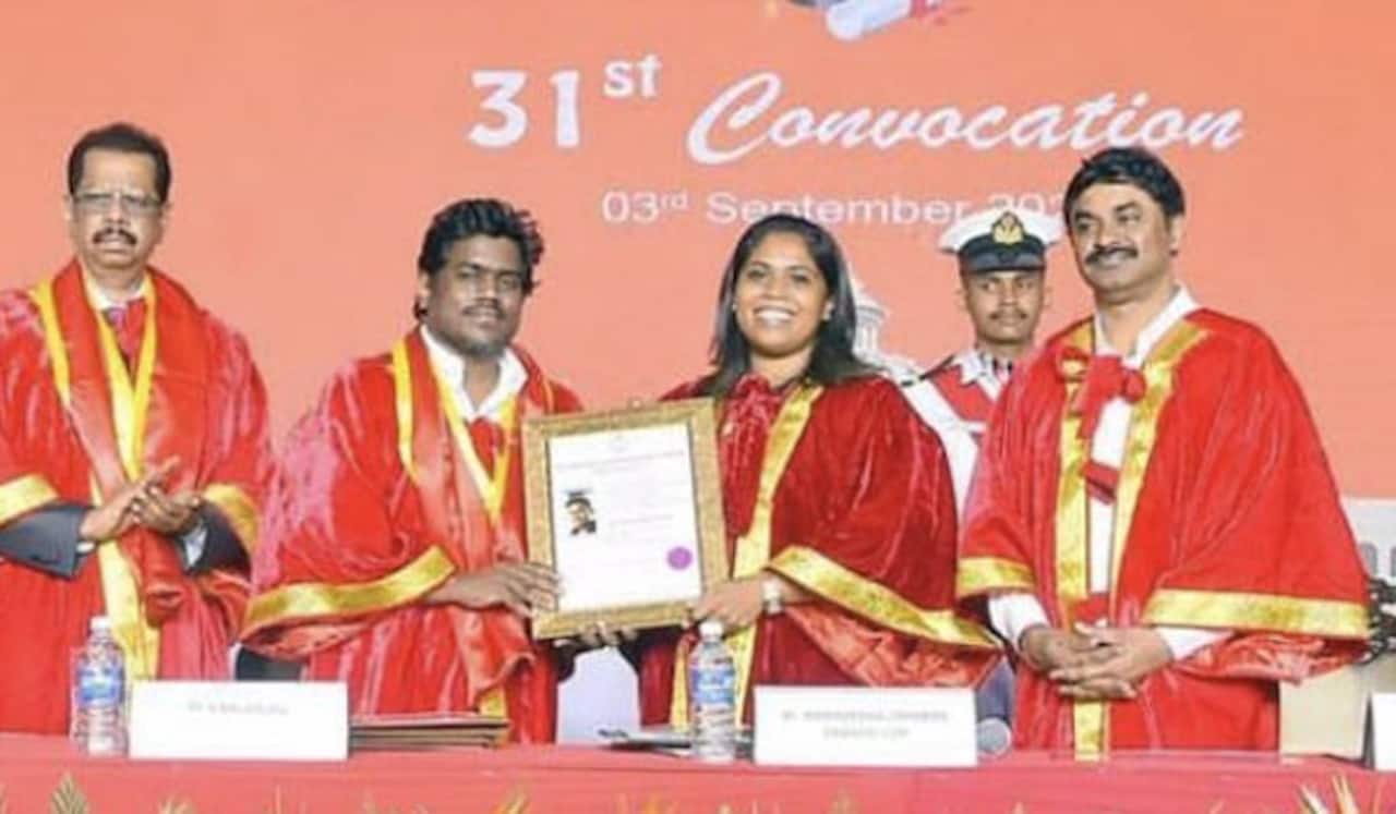 கவுரவ டாக்டர் பட்டம் பெற்ற யுவன் சங்கர் ராஜா
