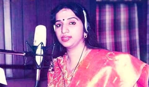 குயில் பாட்டுக்கு சொந்தக்காரர் - ‛குரலரசி சுவர்ணலதாவின் நினைவு தினம்