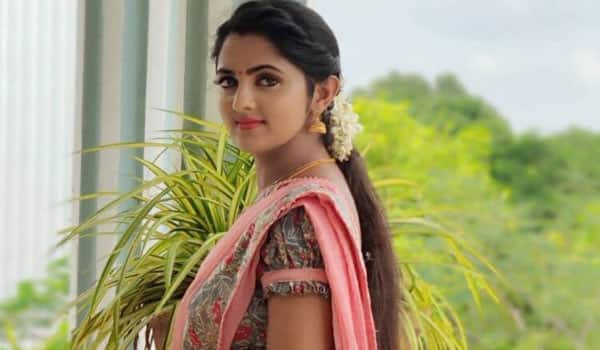 சீரியல் வெளிவரும் முன்பே விலகிய நடிகை! என்ன தான் பஞ்சாயத்து?