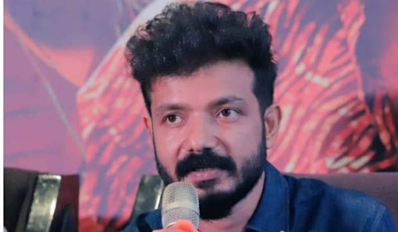 நடிகர் மீது டிவி தொகுப்பாளினி போலீசில் புகார்