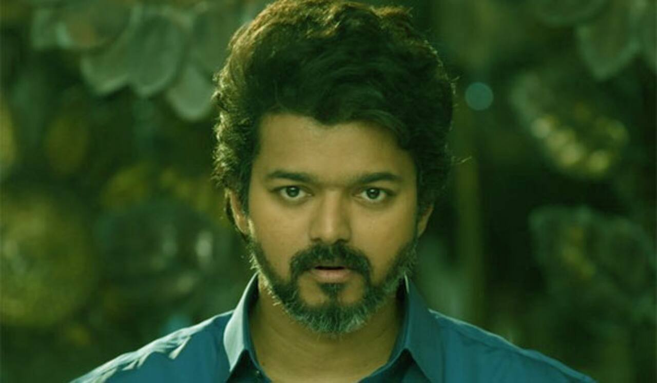 விஜய் ரசிகர்களுக்கு தடியடி - வாரிசு படப்பிடிப்பு தளத்தில் பரபரப்பு