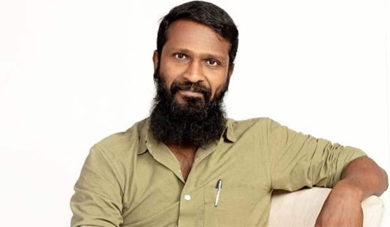 நாம் அரசியல் தெளிவுடன் இருக்க வேண்டும்: வெற்றிமாறன்