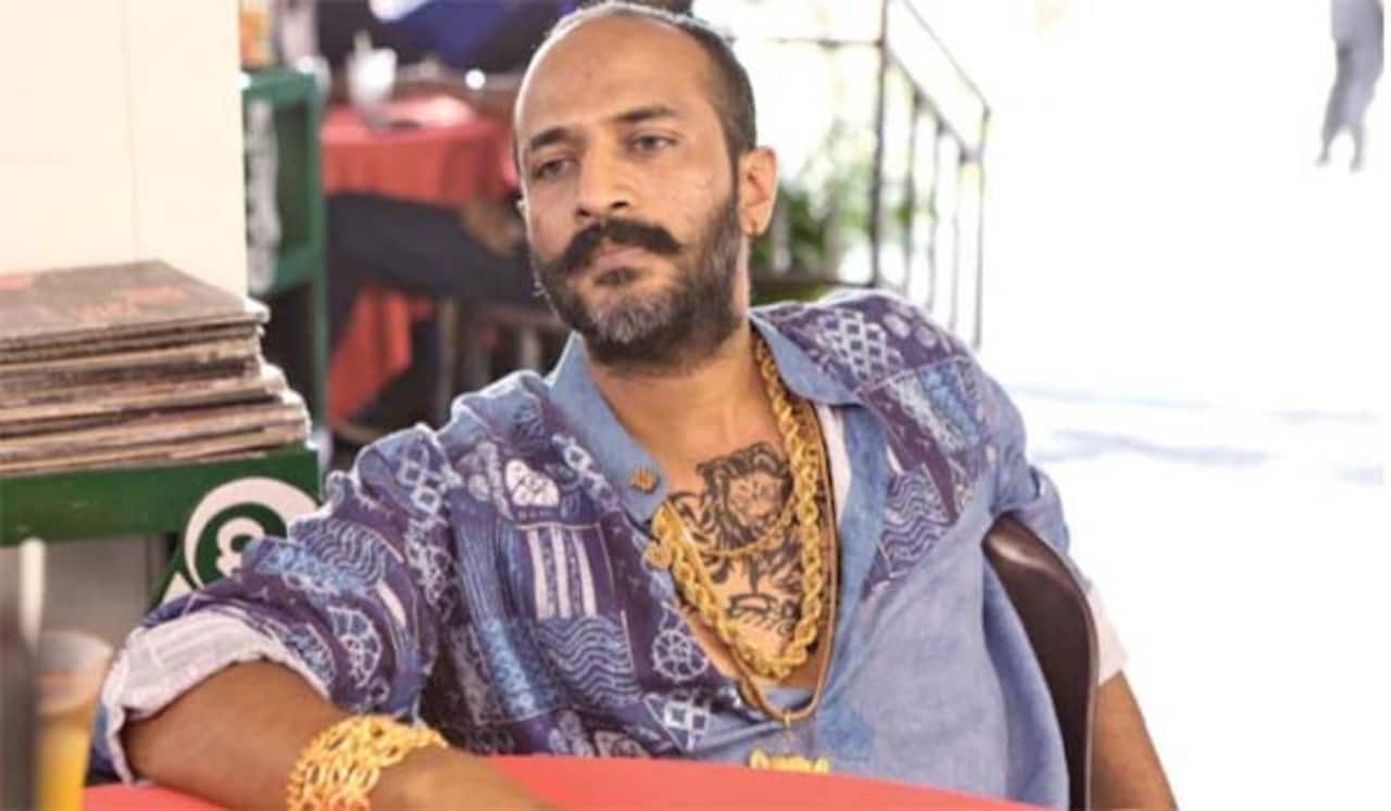 பாலிவுட்டில் அடியெடுத்து வைத்தார் கிஷோர்