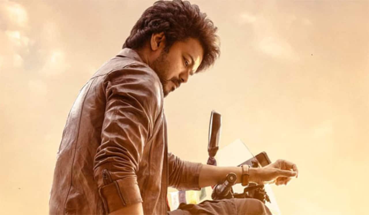 பிரபாஸ் படத்தால் பின்வாங்கிய விஜய்யின் வாரிசுடு