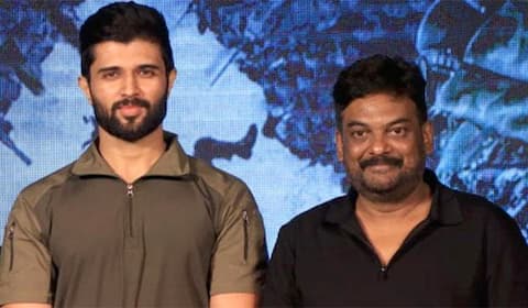 லைகர் தோல்வி பஞ்சாயத்து : வீட்டை முற்றுகையிடும் போராட்டம்