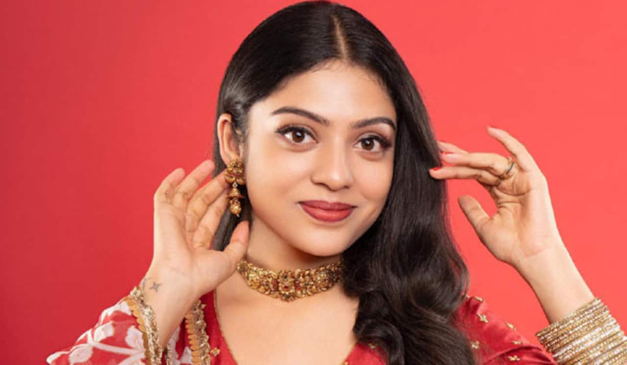 யார் அந்த மாப்பிள்ளை - வர்ஷா கேள்வி