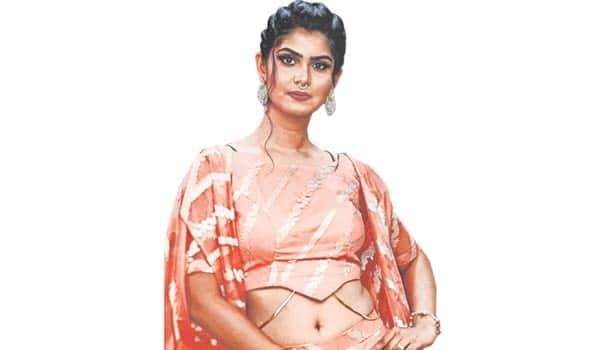 பியூட்டி போலீஸ் உபாசனா