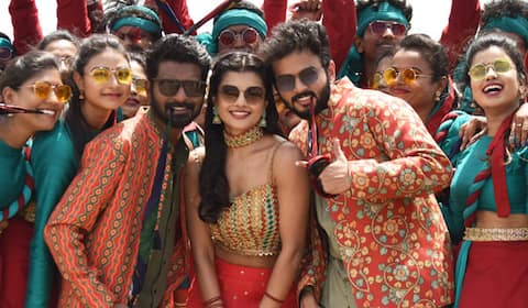இசை ஆல்பத்தில் ஆஸ்னா சவேரி