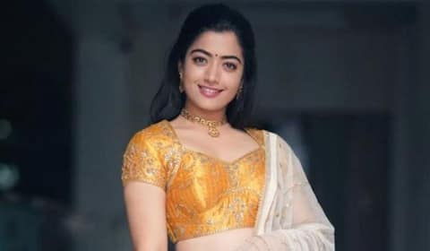எளிதில் உணர்ச்சிகளை வெளிக்காட்ட மாட்டேன்: ராஷ்மிகா வெளிப்படை